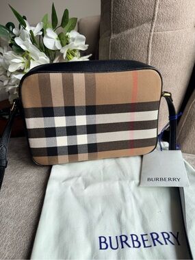 Burberry Vintage Check Canvas Crossbody Camera Bag in Beige/Black Brand New!